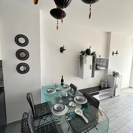 K1ng Tip Bed & Breakfast Lezhe
